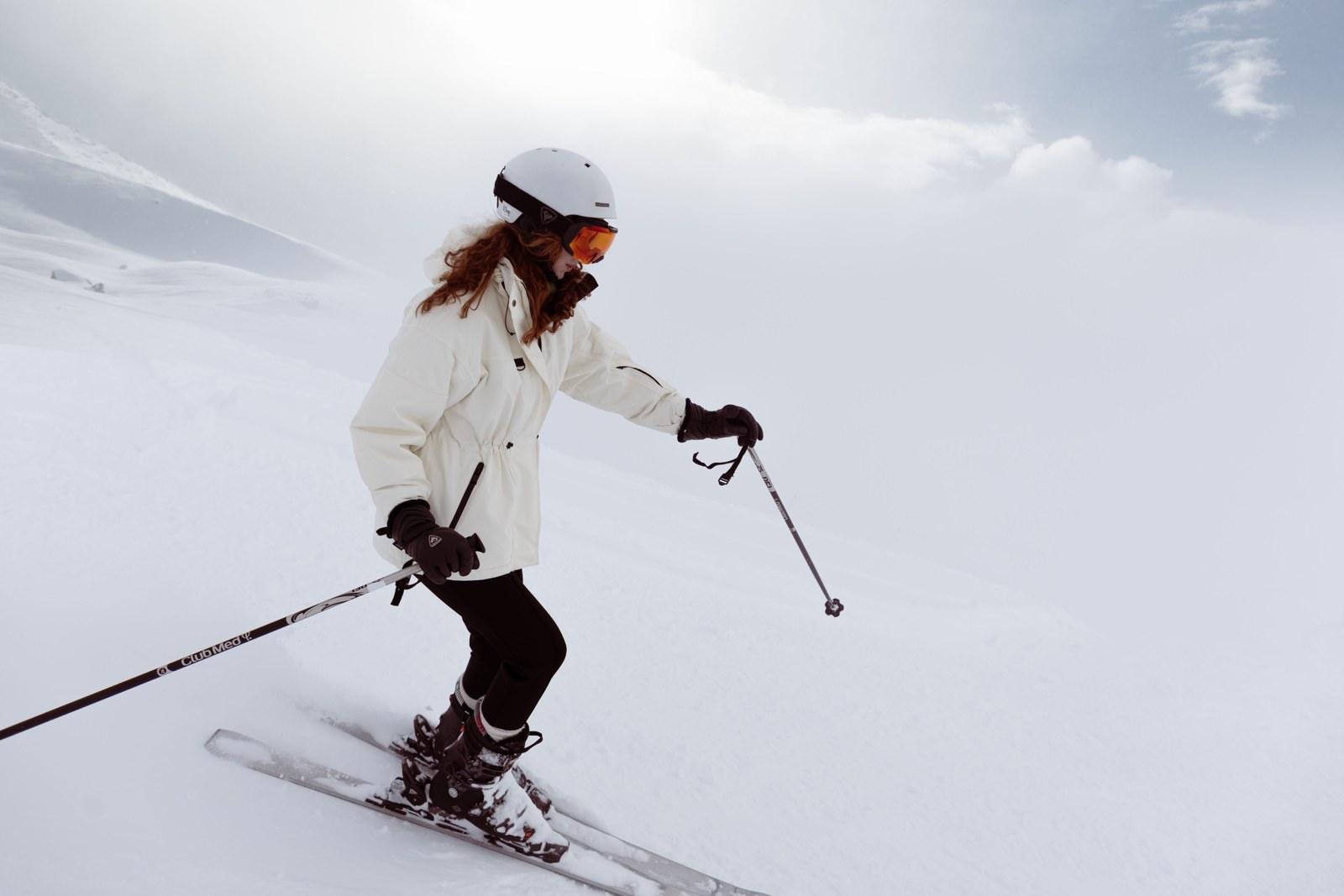 Skiing on snowy slopes at La Rosière